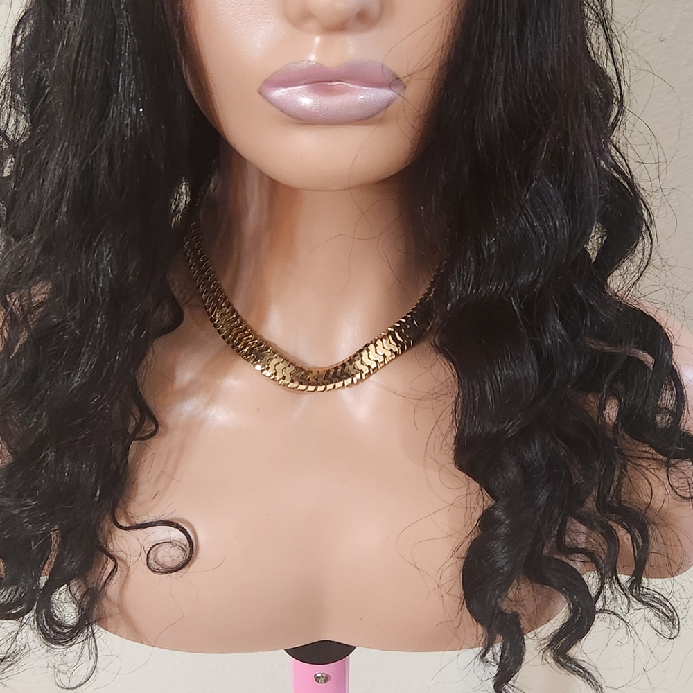 16" Black Curly Wig.
